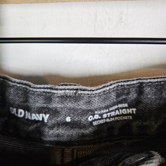 Old Navy OG Straight Extra High Waist Distressed Jeans 6 Faded Black - Picture 6 of 9